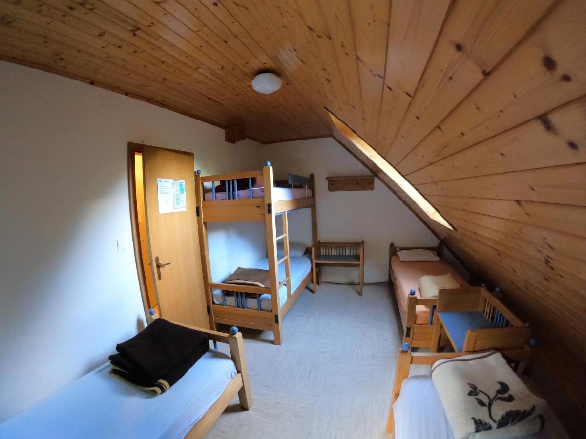 Pus Bavsica Hostel Log pod Mangartom ภายนอก รูปภาพ