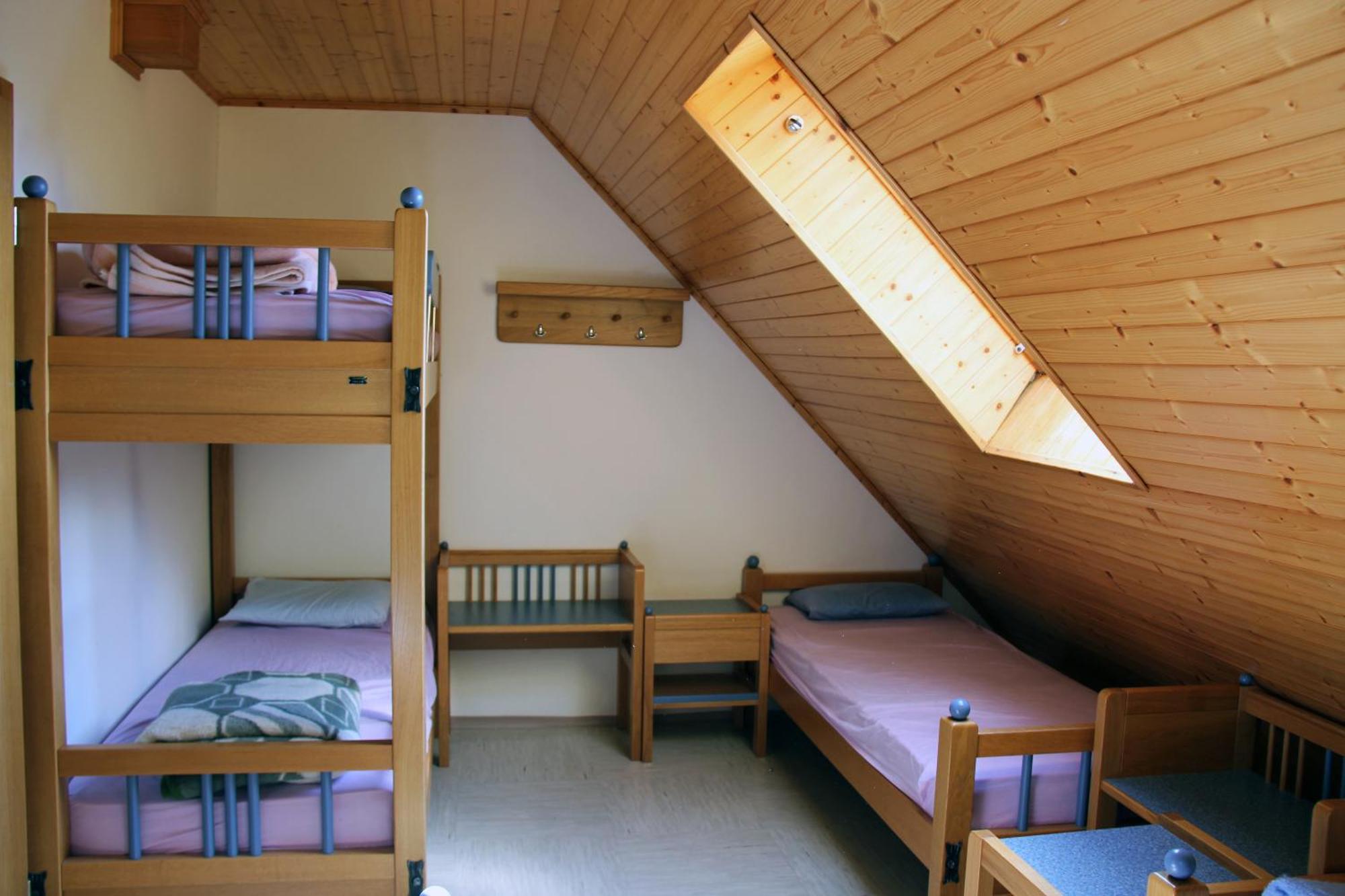Pus Bavsica Hostel Log pod Mangartom ภายนอก รูปภาพ